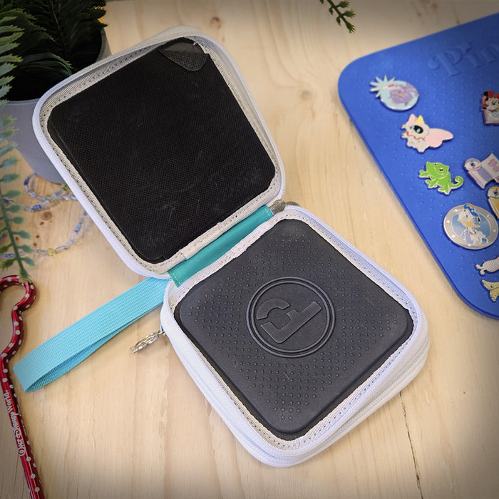 PinFolio Mini Show - Tiffy Blue / White